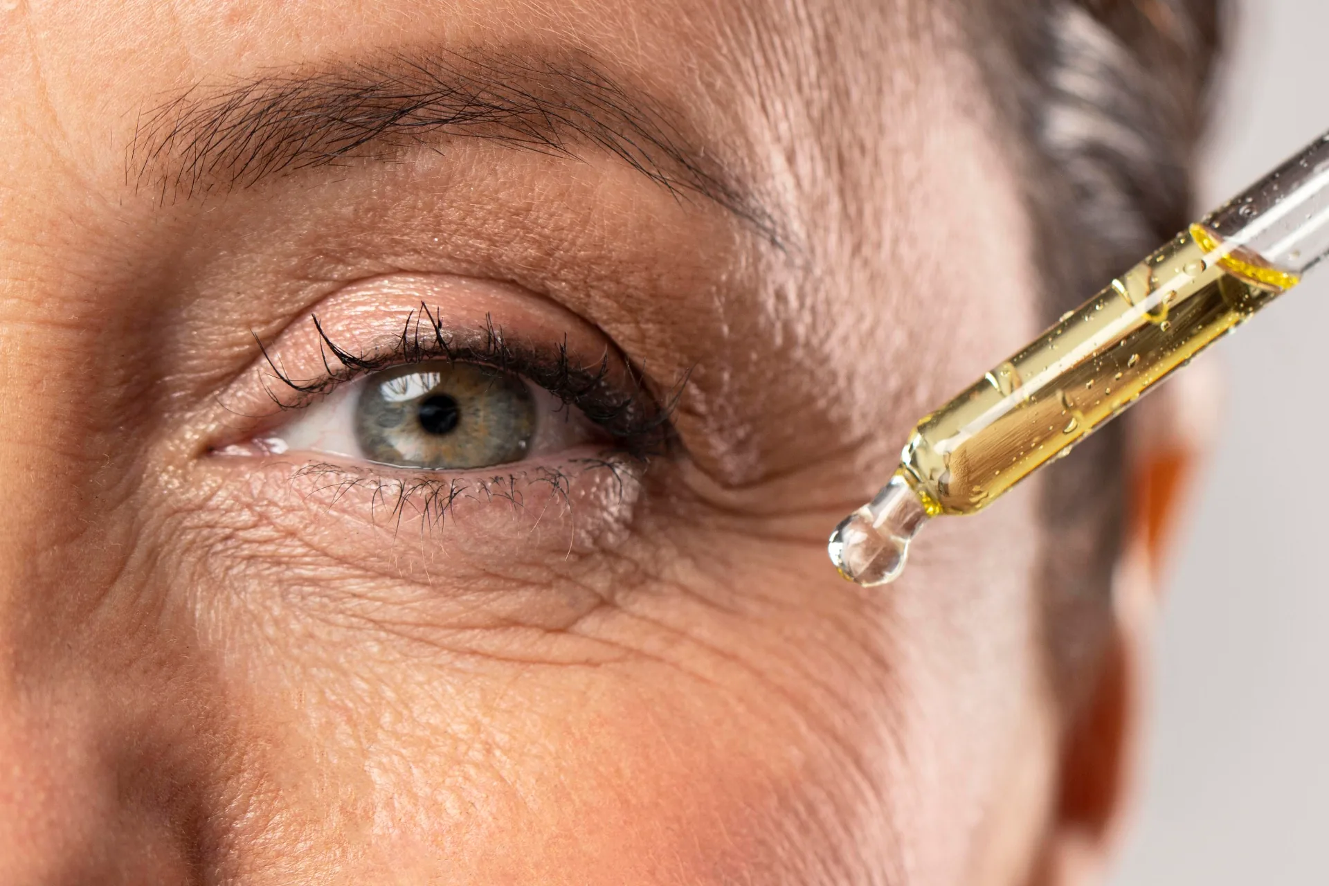 MEDICUM Longevity & Beauty medycyna estetyczna Toruń kosmetologia zabiegi skóra nadreaktywna skóra wrażliwa ampułki łagodzące