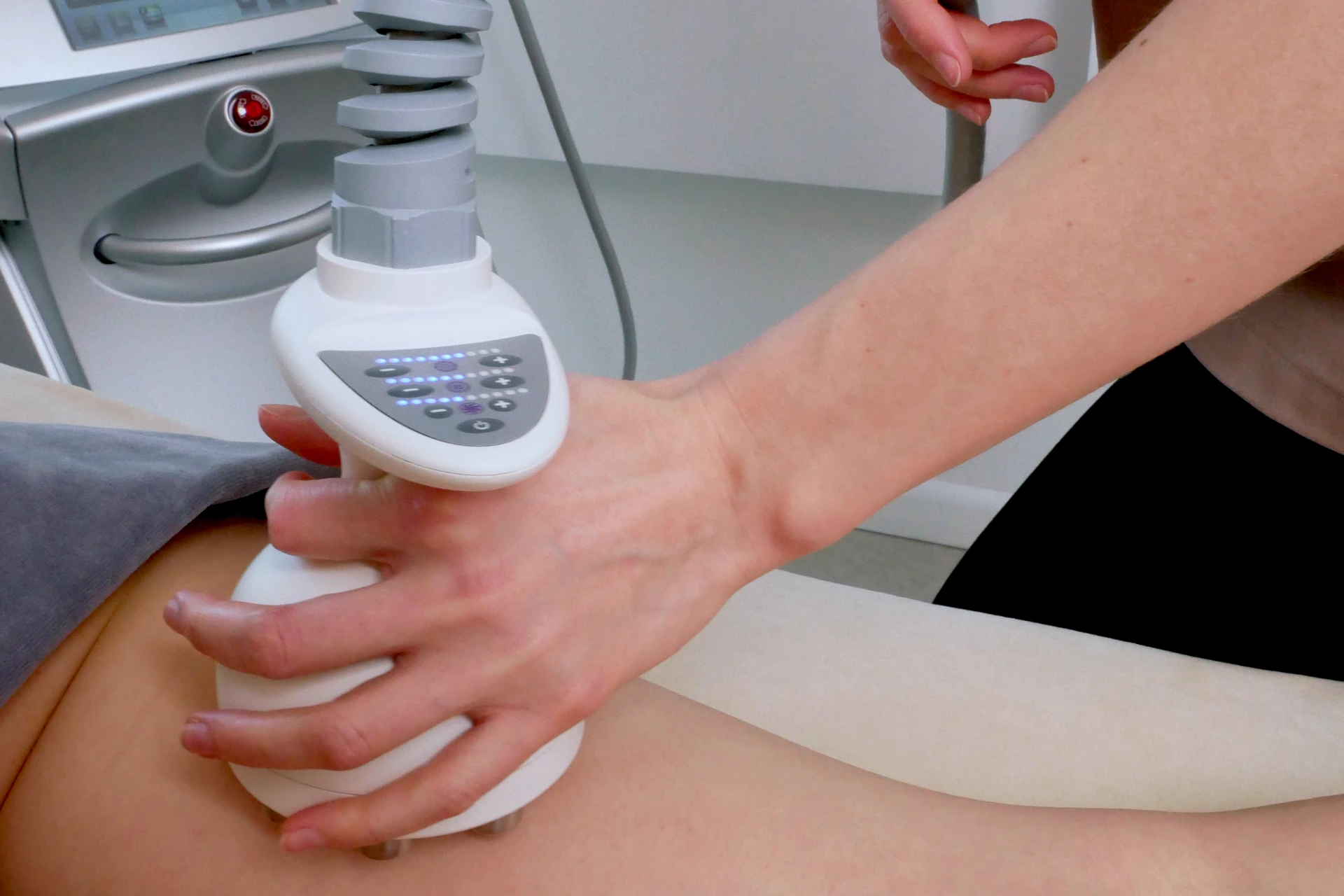 MEDICUM Longevity & Beauty medycyna estetyczna Toruń kosmetologia zabiegi skóra ziemista szara zmęczona Venus Concept
